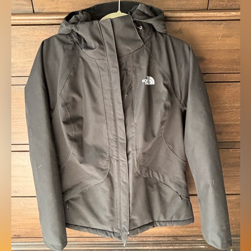The North Face winter jacket - Picture 4 of 14